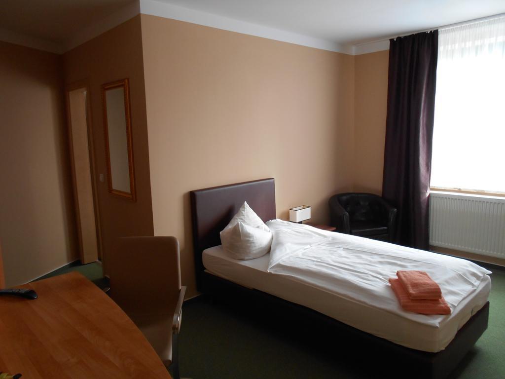 Síu Hotel Magdeburg Zimmer foto